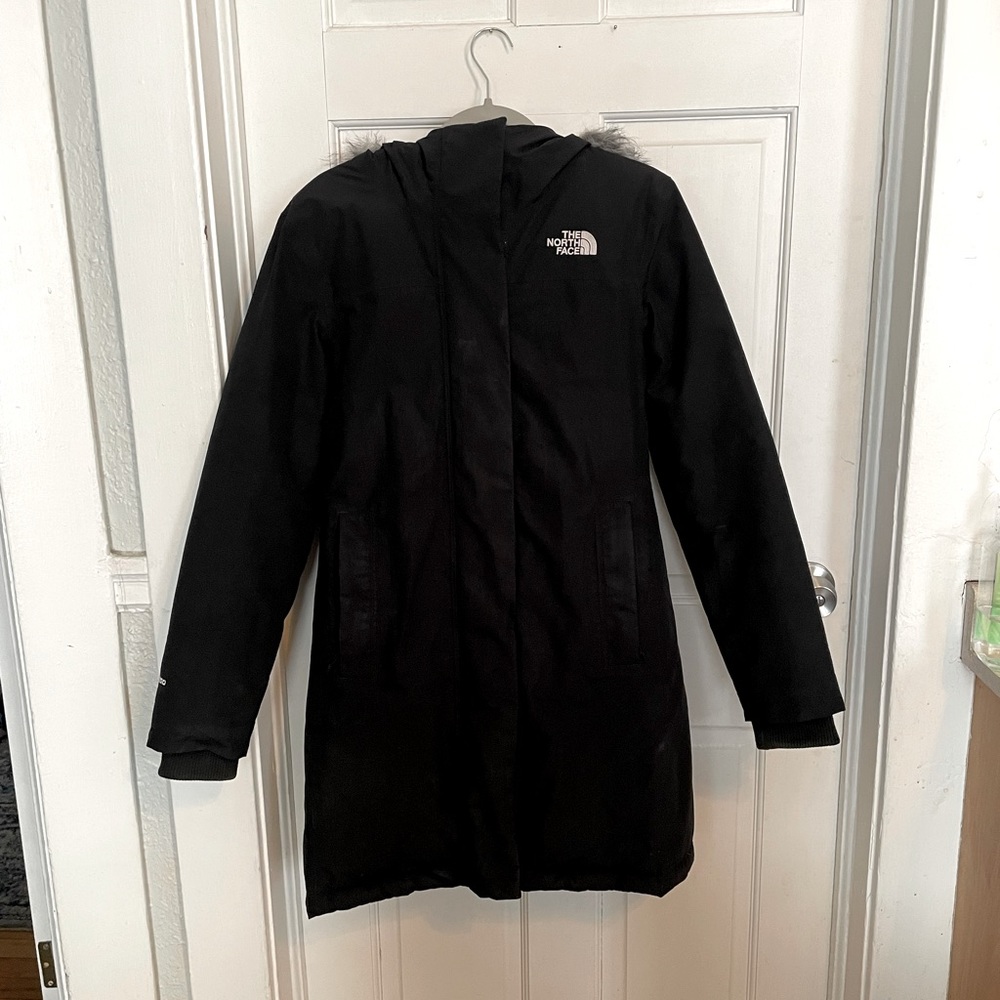 The North Face Women’s Arctic Parka BLACK